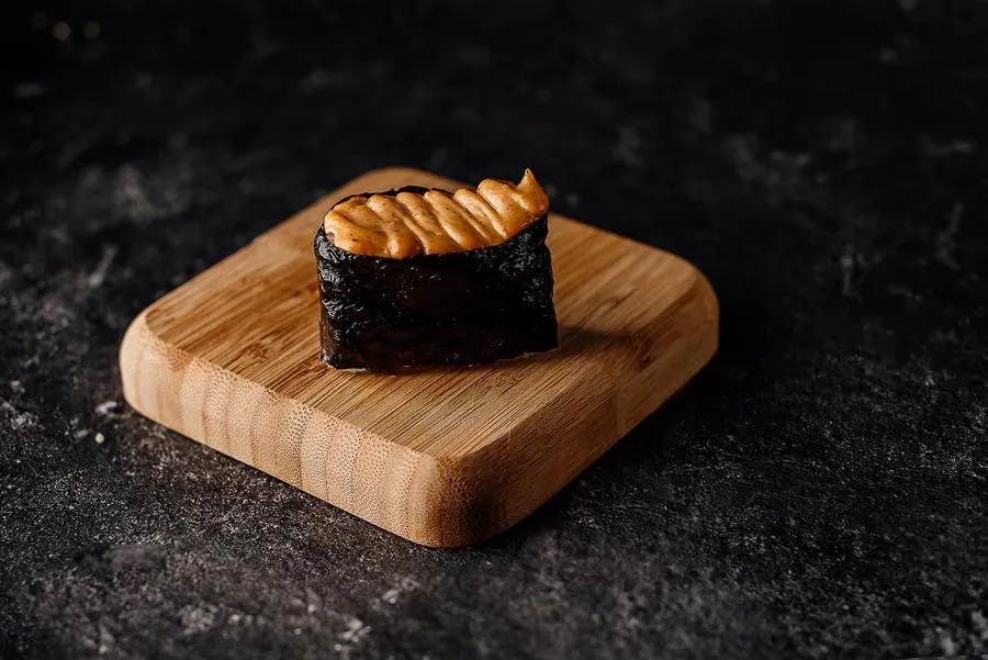 Гункан Угорь